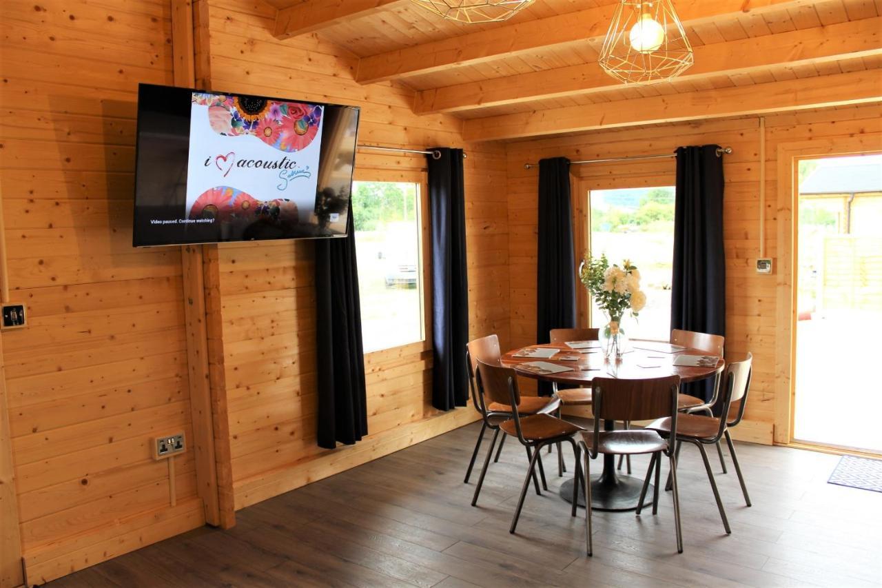 Stunning 5-Bed Cabin In Ashton Under Hill Evesham Eksteriør bilde